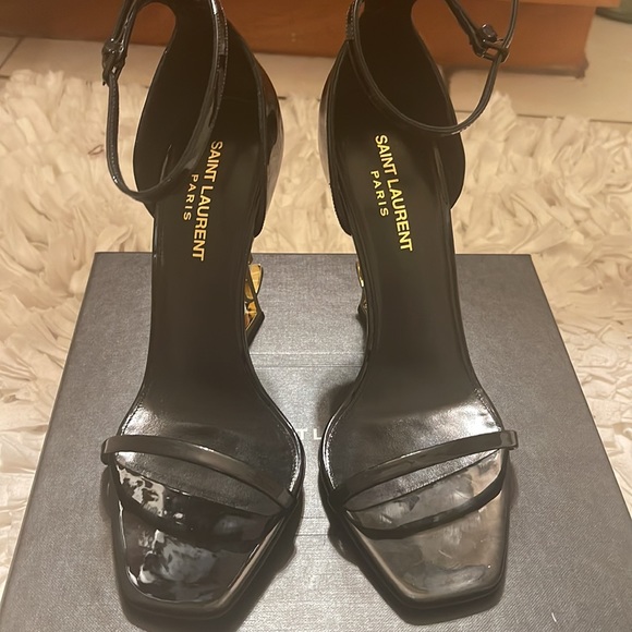 Saint Laurent. Opyum size 38 1/2. Brand New in Box. Never worn. - Picture 4 of 5